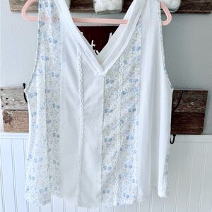 POL White and Blue Floral Blouse